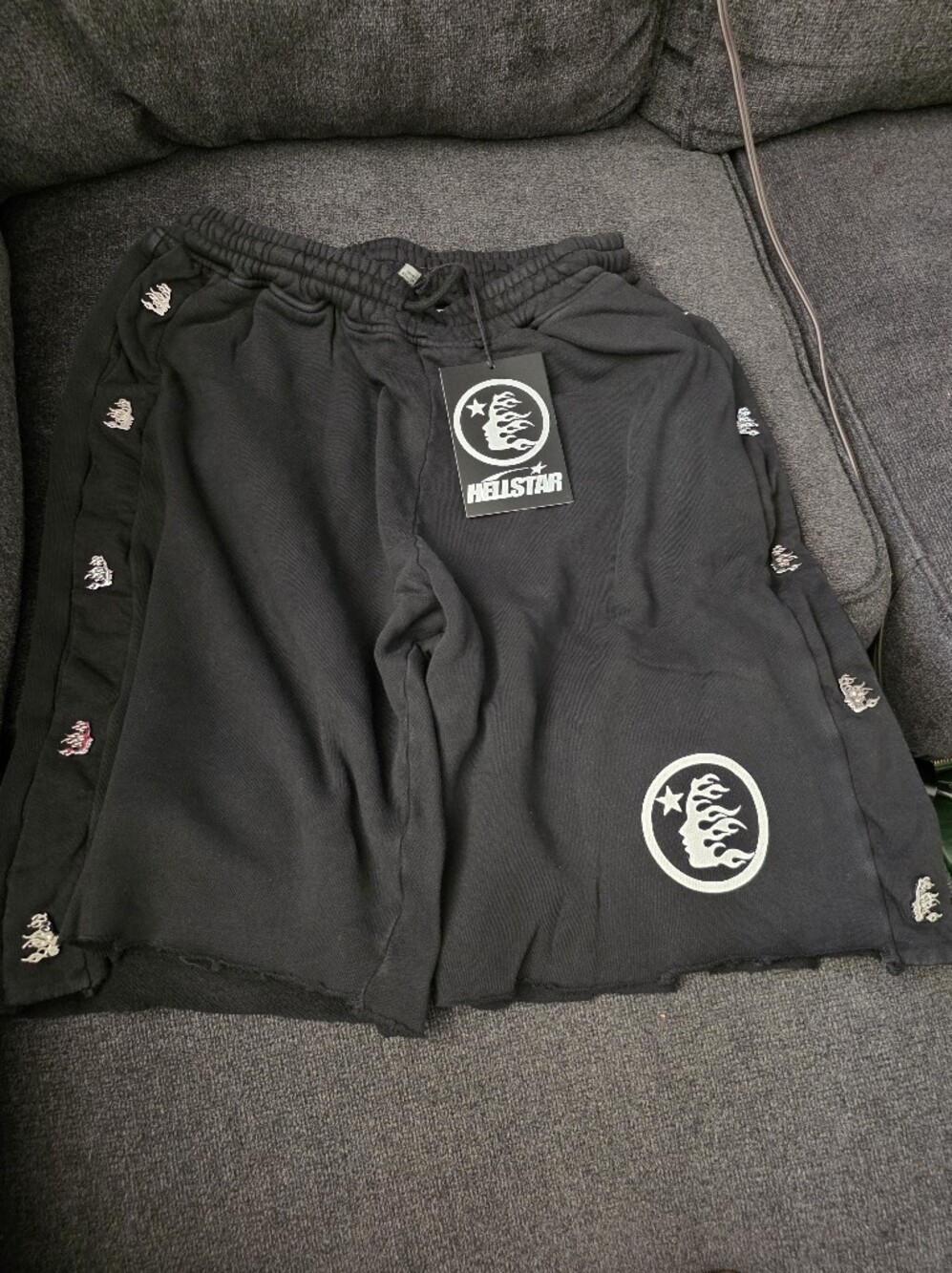 Hellstar Black SNAP SHORTS. Sz XL (38-42). New